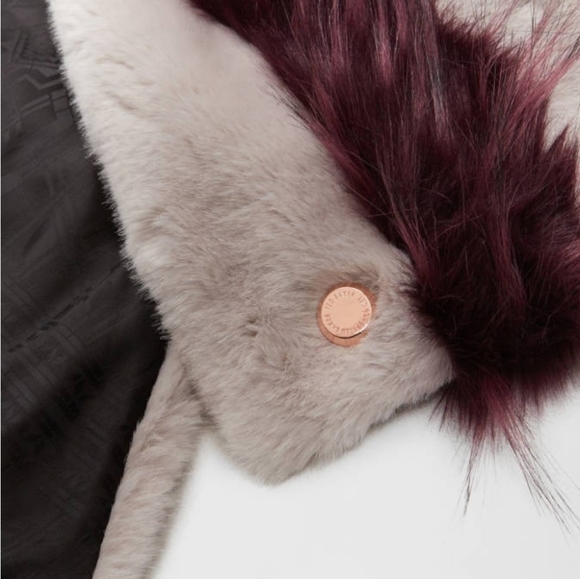 🍒NWT🍒 TED BAKER FAUX FUR SCARF - Picture 1 of 9